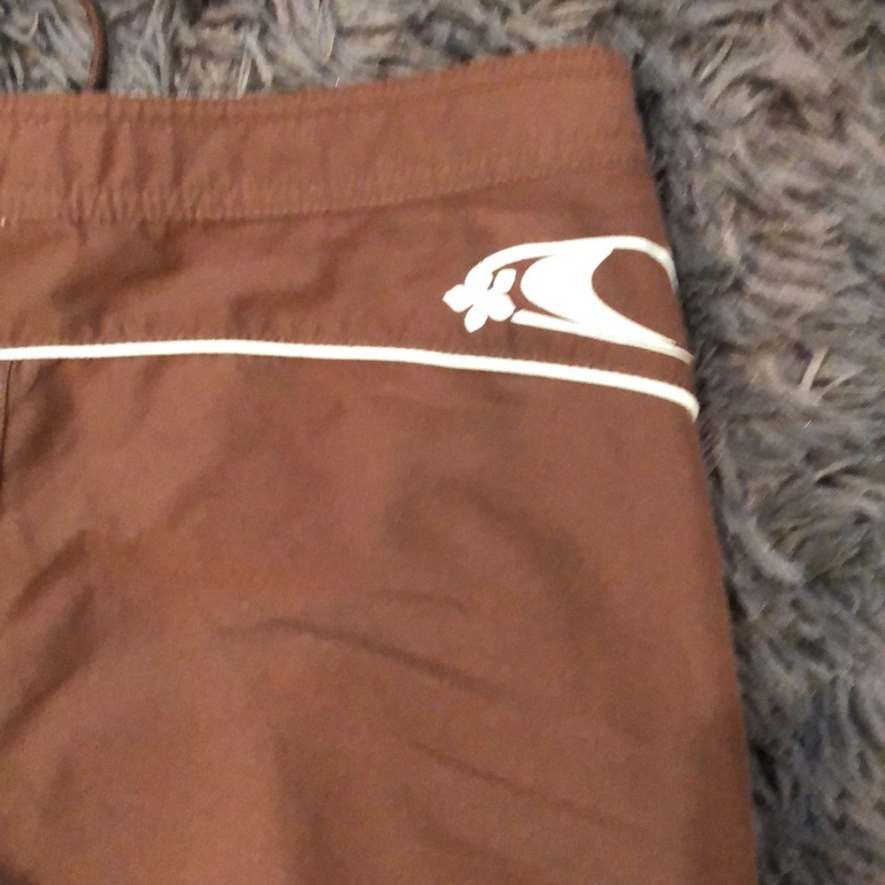 O’Neill size 5 board shorts - Picture 3 of 4